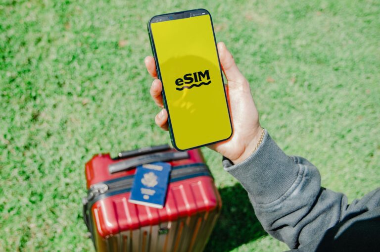 eSIM pour les voyages : la solution pratique pour rester connecté à l’international eSIM pour les voyages